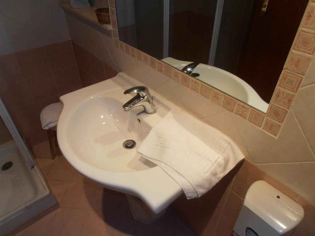 Hotel Giusy Perugia Ngoại thất bức ảnh