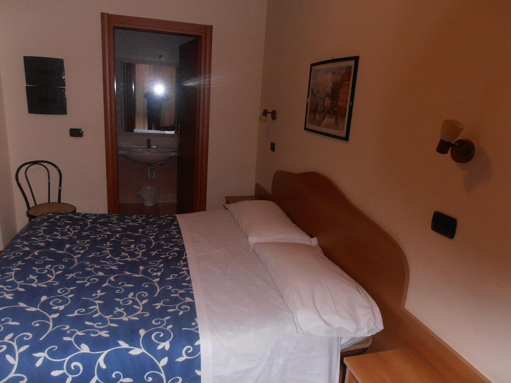 Hotel Giusy Perugia Ngoại thất bức ảnh