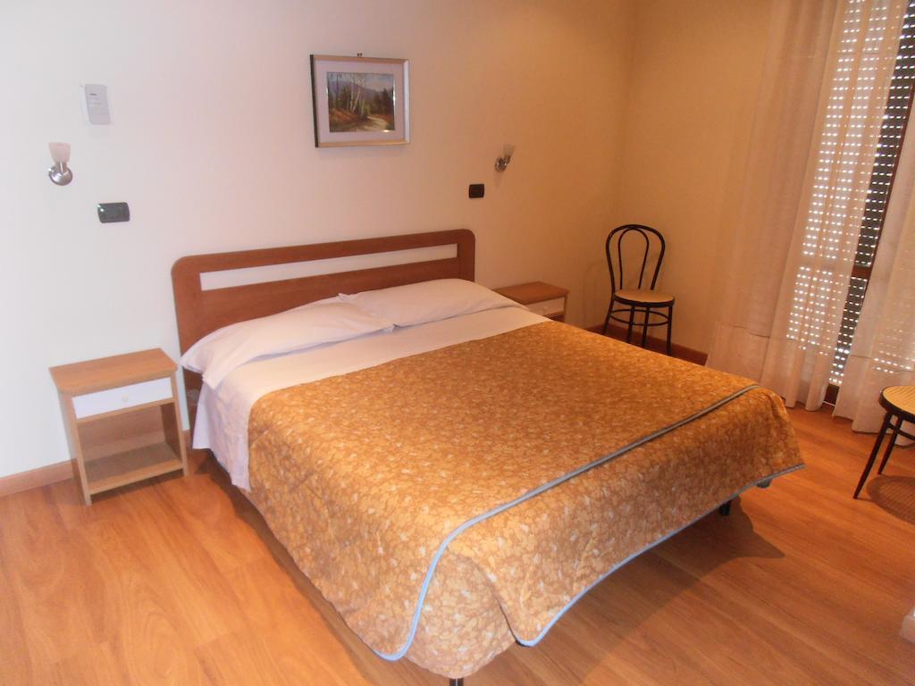 Hotel Giusy Perugia Phòng bức ảnh